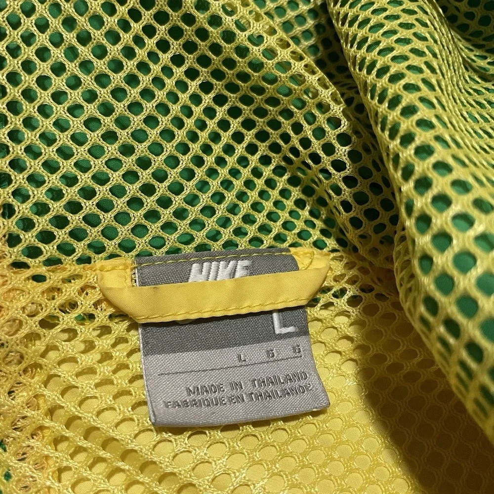 Vintage Nike Brazil Green Yellow Hooded Windbreaker Jacket Mens Large Vents